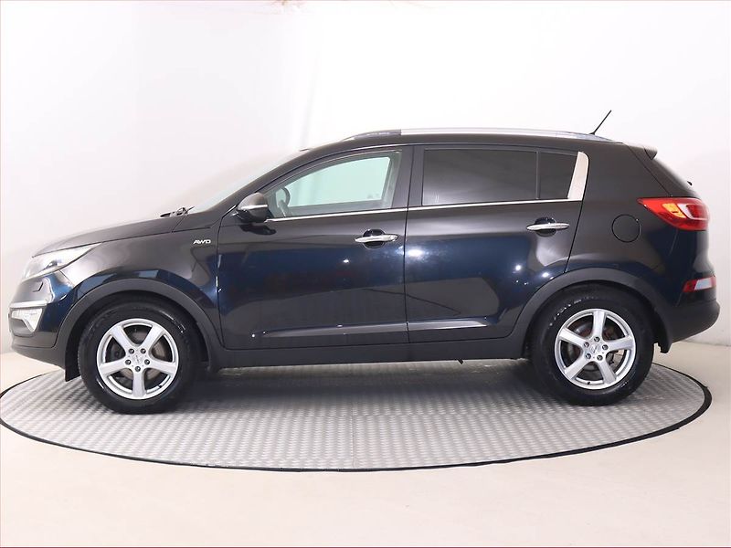 Kia Sportage (2012) 2.0 CRDi, 4X4, Tempomat - fotka 3 z 17