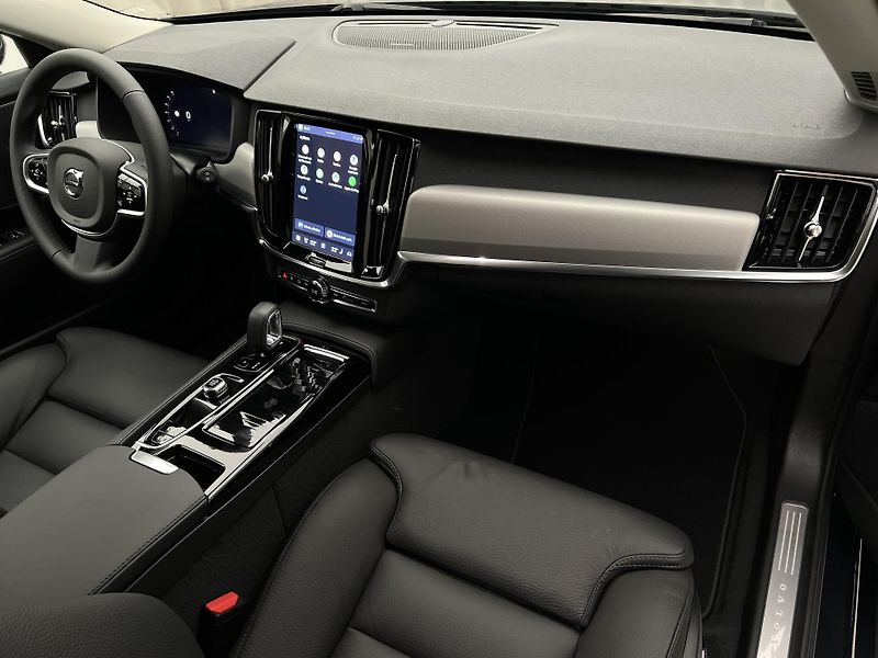 Volvo V90 T6 AWD RECHARGE CORE AUT 1.maj - fotka 23 z 47