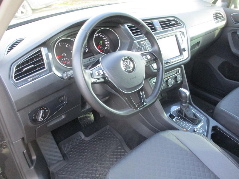 Volkswagen Tiguan 2.0TDi*4x4*7DSG*NAVI*T.ZAŘ - fotka 13 z 51