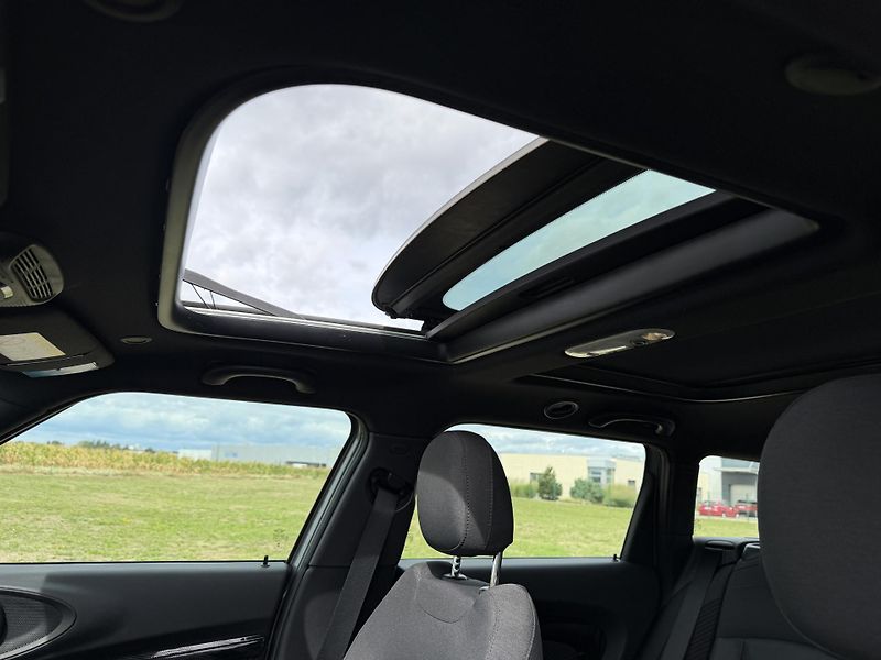 Mini Clubman 2.0 D LED NAVIGACE PANORAMA - fotka 33 z 43