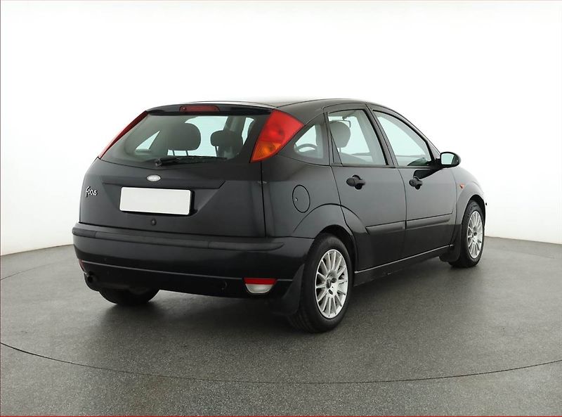 Ford Focus (2002) 1.6 16V, nová STK, Klima - fotka 5 z 14