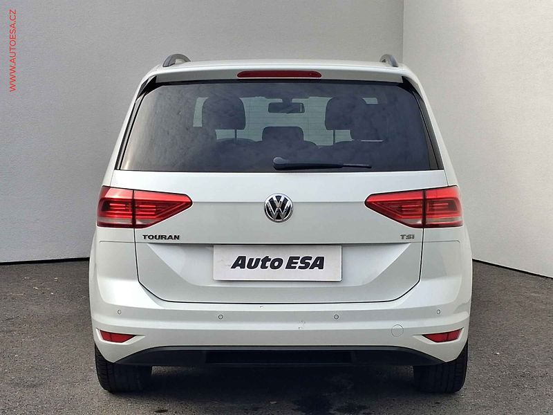 Volkswagen Touran (2016) 1.2 TSi, Comfortline, +kola - fotka 5 z 17