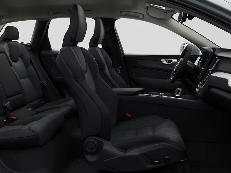Volvo XC60 ESSENTIAL B5 AWD 184kW 4x4 - fotka 9 z 12