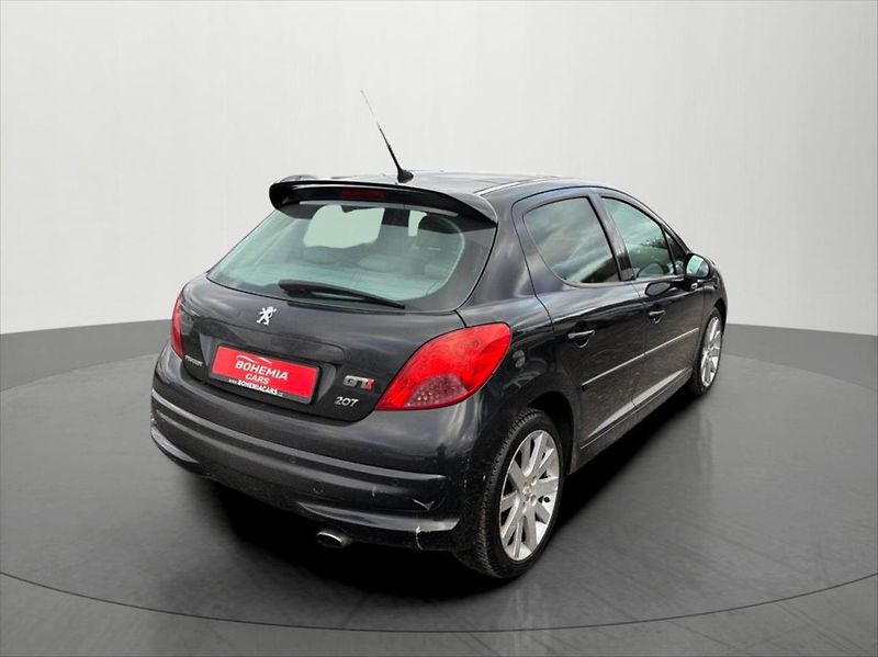 Peugeot 207 1,6 GTi 110 KW - fotka 7 z 19