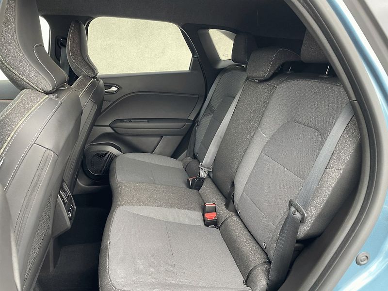 Renault Symbioz (2025) Techno E-Tech full hybrid 145k - fotka 14 z 22