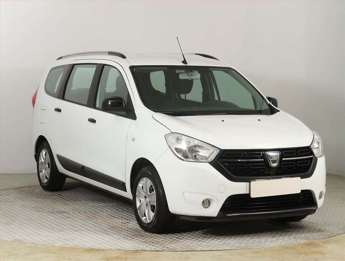 Dacia Lodgy Comfort 1.5 Blue dCi, ČR,1.maj