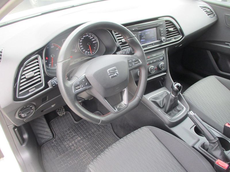 Seat Leon 1,2TSi 77kW STYLE FULL LED - fotka 13 z 48