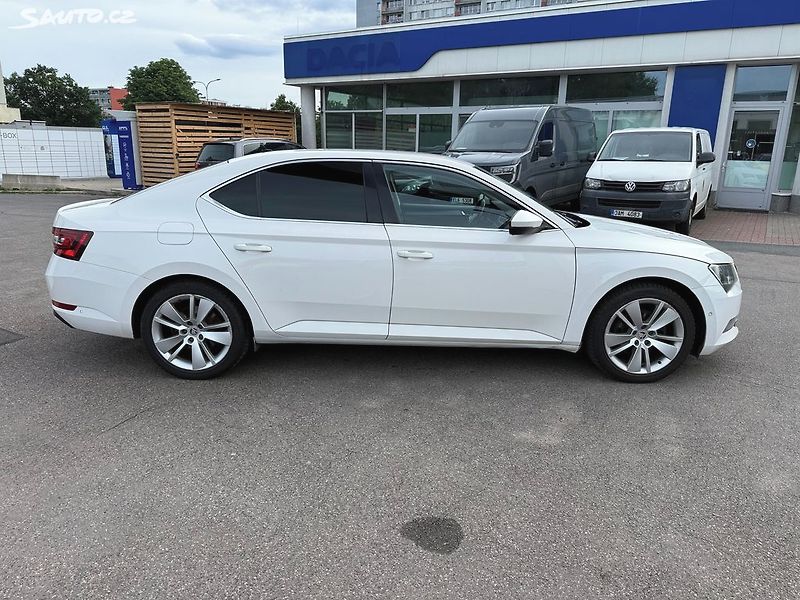 Škoda Superb 2.0 TDI 140kW - fotka 4 z 33
