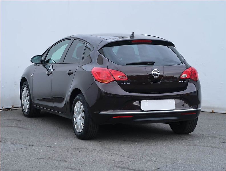 Opel Astra (2014) 1.6 CDTI, Serv.kniha, Tempomat - fotka 4 z 18