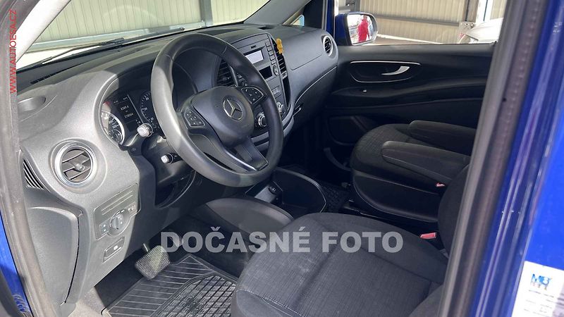 Mercedes-Benz Vito (2017) 2.0CDi 119 L2 8míst, ČR, AT - fotka 3 z 4