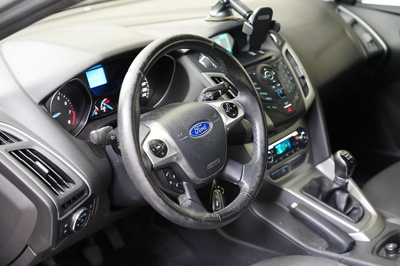 Ford Focus - fotka 14 z 22