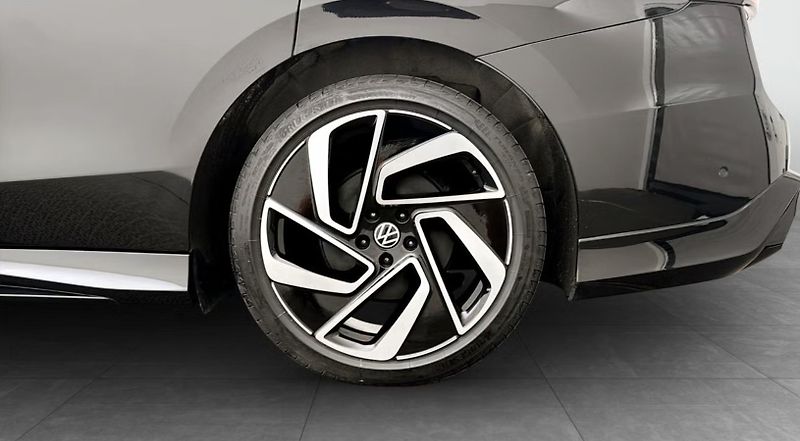 Volkswagen ID.7 GTX SoH 95% 360k Tažné Matrix - fotka 7 z 20