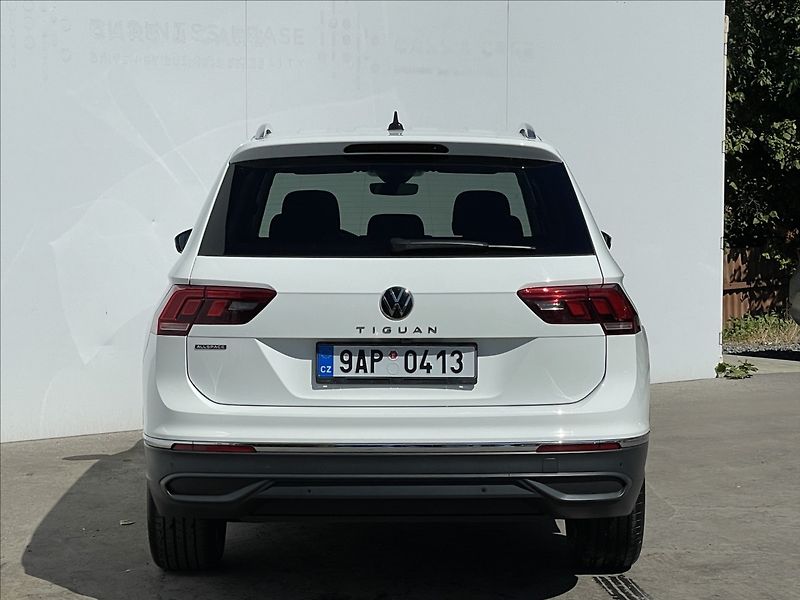 Volkswagen Tiguan Allspace 1,5 TSI DSG Life ACC+NAVI+PDC - fotka 22 z 23