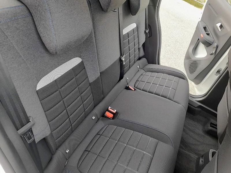 Citroën C3 (2026) PLUS TURBO 100K MAN6 - fotka 29 z 32