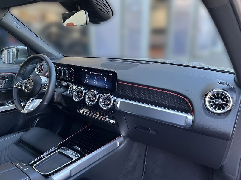 Mercedes-Benz GLB 200 Progressive Edition - fotka 15 z 21