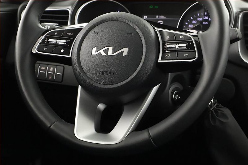 Kia Ceed (2025) Top 1.5 T-GDI - fotka 8 z 20