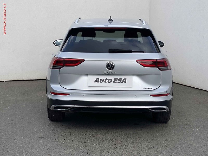 Volkswagen Golf (2021) 2.0 TDi 4x4, 1.maj,ČR - fotka 5 z 21