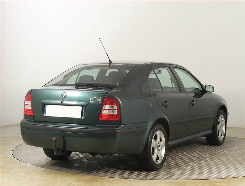 Škoda Octavia (2008) 1.6, po STK, Tažné - fotka 5 z 15