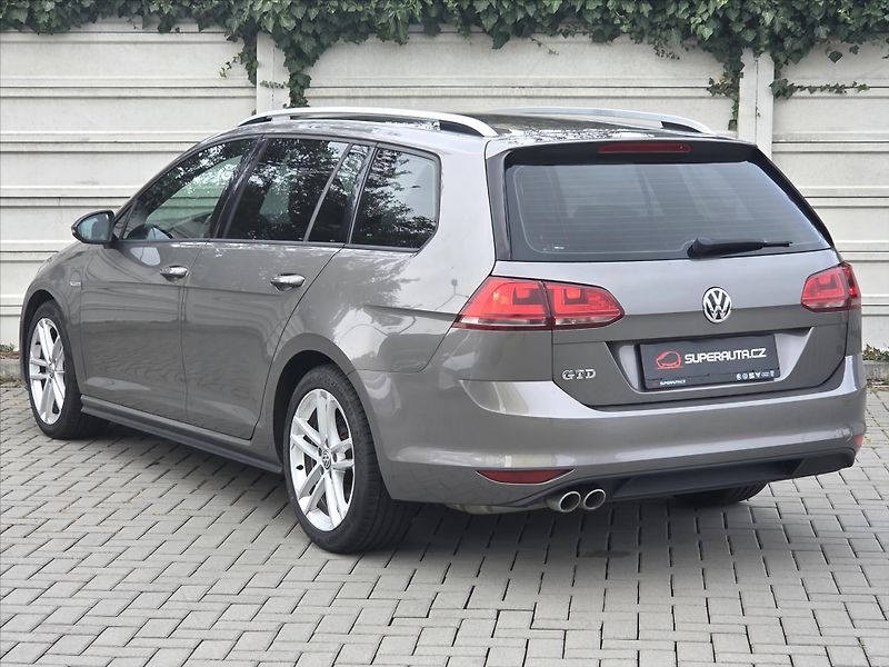 Volkswagen Golf 2,0 TDi 135kW DSG GTD ČR 2.maj - fotka 4 z 13