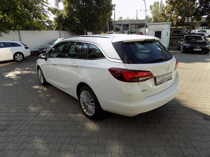 Opel Astra (2019) 1.6 CDTi - fotka 5 z 12
