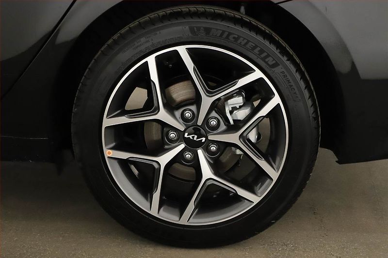 Kia Ceed (2025) 1.5 T-GDI, Navigace - fotka 17 z 17