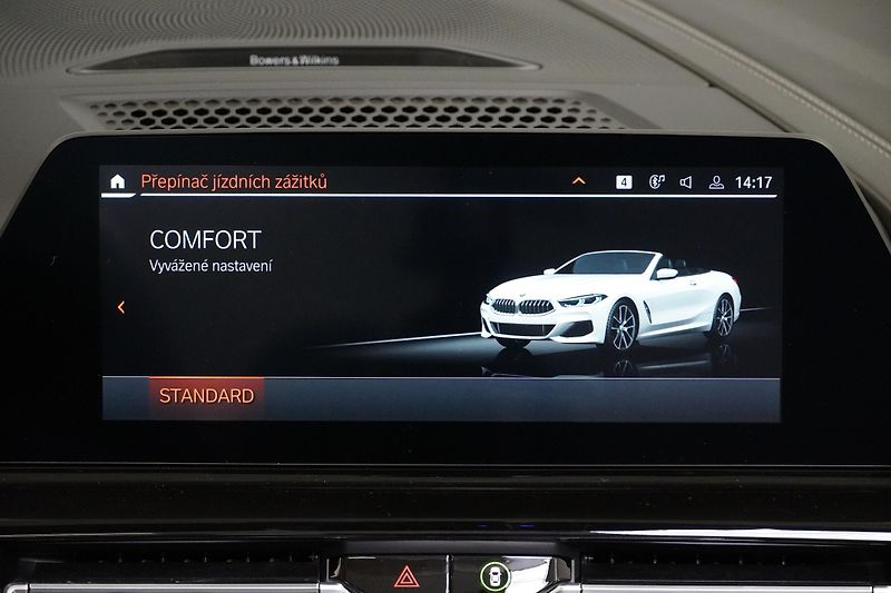 BMW Řada 8 BMW 850i Xdrive cabrio - fotka 38 z 44