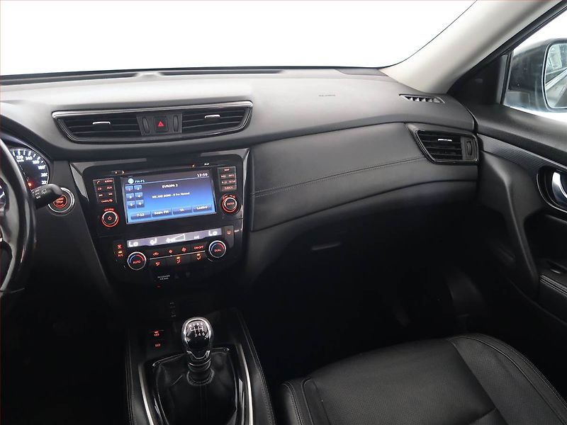 Nissan X-Trail (2017) 2.0 dCi, 4X4, Kůže, Navi - fotka 8 z 14