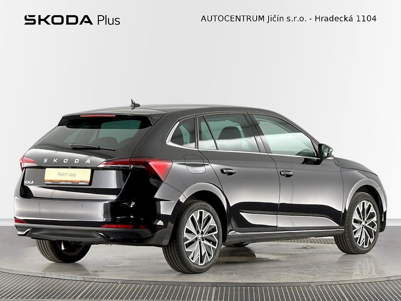Škoda Scala (2025) 1.0TSI 85kW Top Selection - fotka 2 z 31