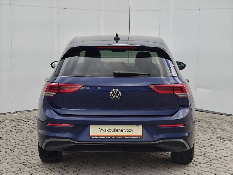 Volkswagen Golf Life 1,0TSi - fotka 20 z 21