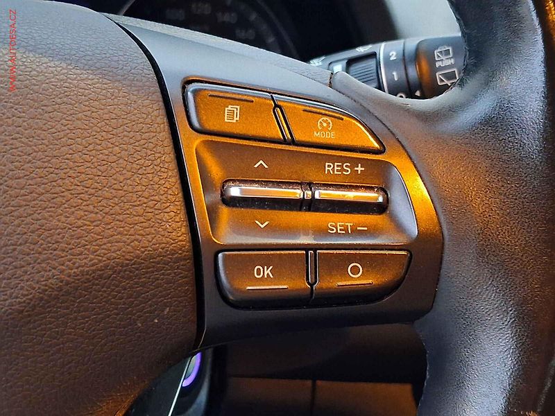 Hyundai i30 (2017) 1.4T-GDi, 1.maj,ČR - fotka 13 z 19
