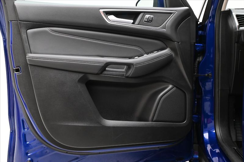 Ford S-MAX 2,0 TDCi 132 kW TITANIUM Záruk - fotka 23 z 29