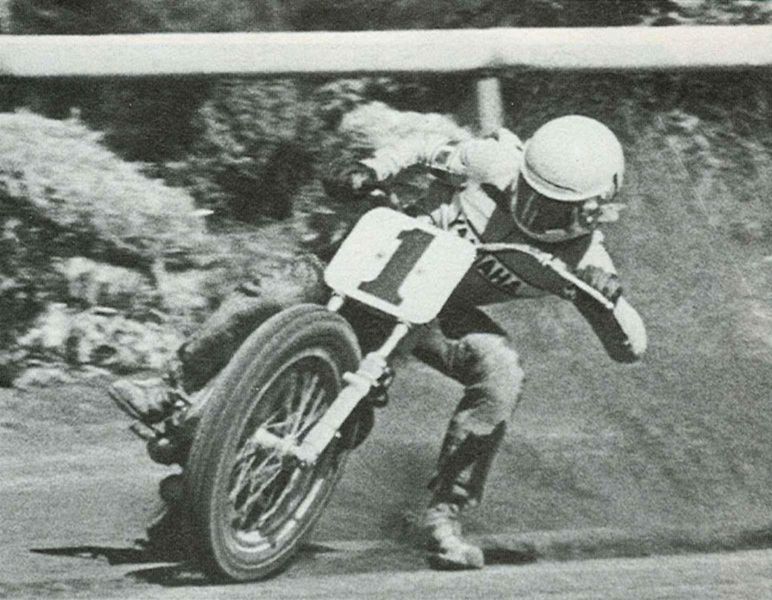 Kenny Roberts, Barry Sheene a Johny Cecotto při holandské TT 500 ccm v Assenu.
