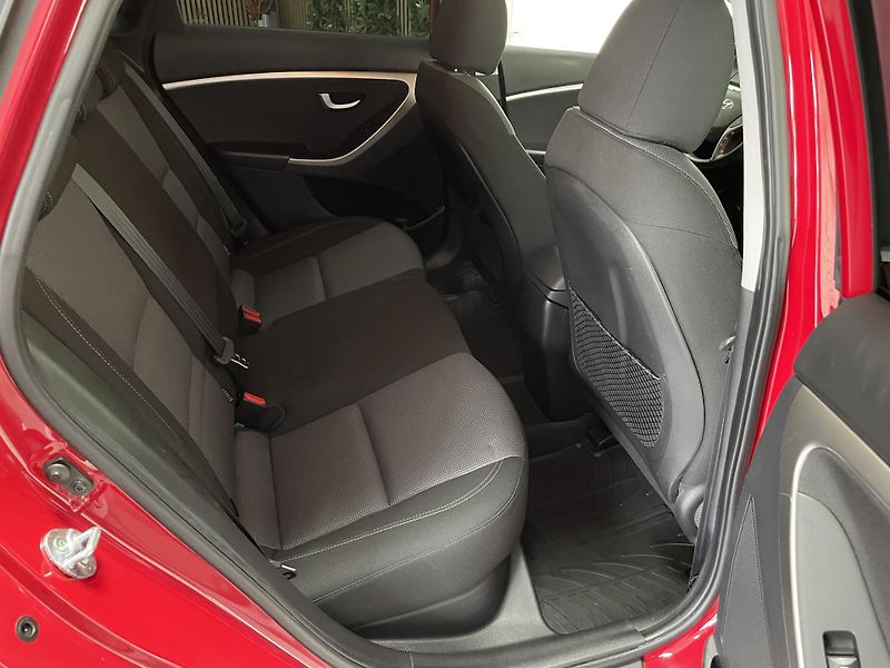 Hyundai i30 1.6 i 16V ČR SERVISKA DIGIAC  - fotka 15 z 26