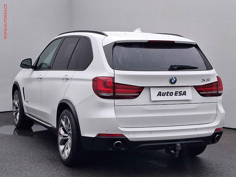 BMW X5 (2014) 2.0 D xD, ČR, AT, navi, bixen - fotka 6 z 21