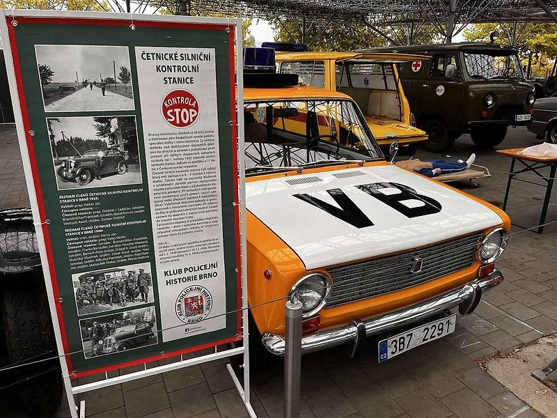 Den uniformovaných sborů v Kroměříži.