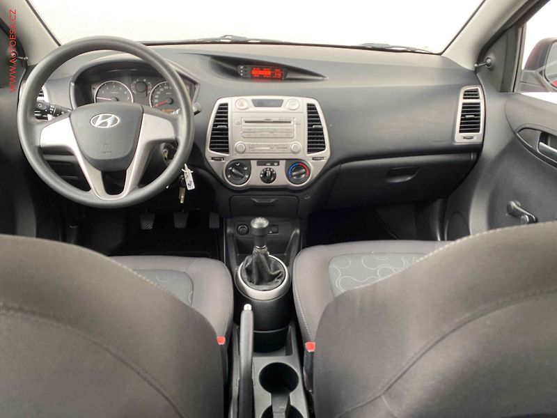 Hyundai i20 (2009) 1.2i, ČR - fotka 8 z 14
