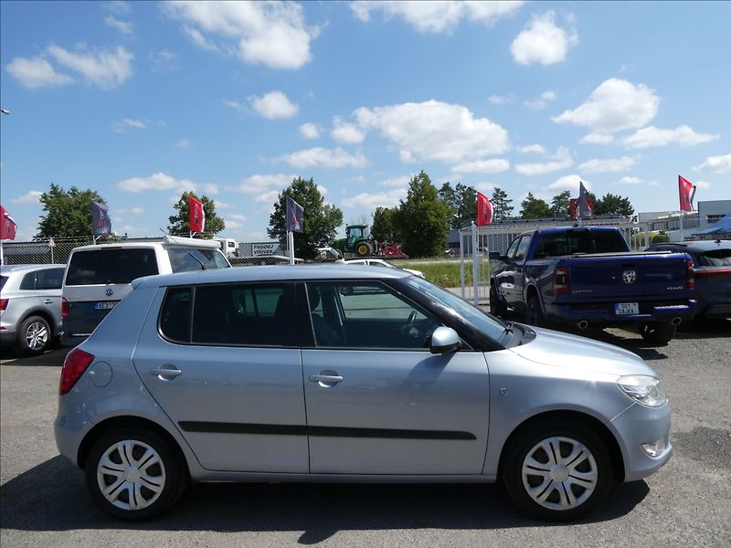 Škoda Fabia 1,2 Tsi 63kW SPORT,digi.klima - fotka 12 z 36