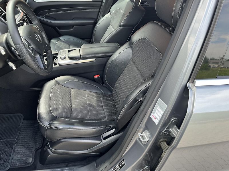 Mercedes-Benz Třídy M ML 250 CDi Sport - fotka 9 z 30