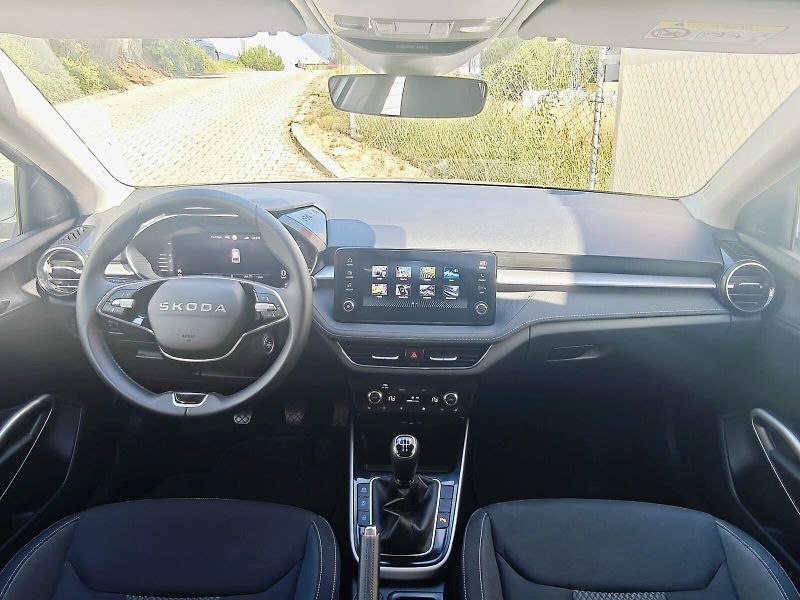 Škoda Fabia (2025) 1,0 TSI 70 kW 130 LET PREMIUM - fotka 6 z 39