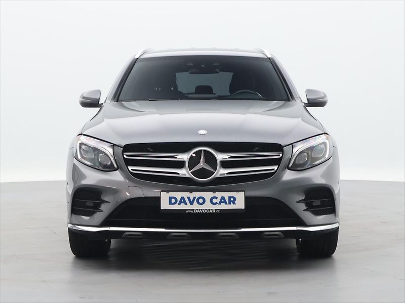 Mercedes-Benz GLC 2,0 250 4MATIC AMG LINE - fotka 2 z 27