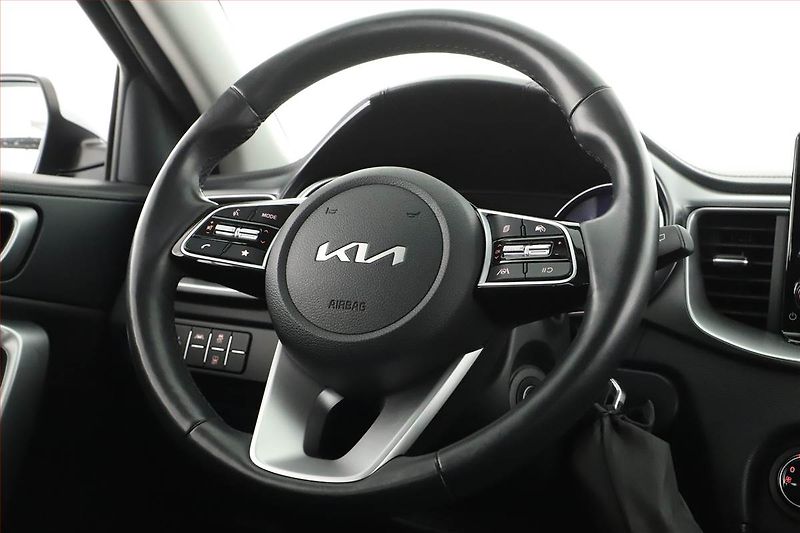 Kia Ceed (2023) Spin 1.0 T-GDI, SPIN, DPH - fotka 8 z 14