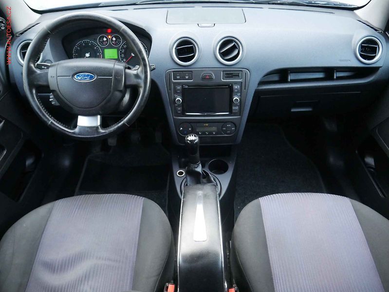 Ford Fusion (2009) 1.4i, AAC - fotka 8 z 17
