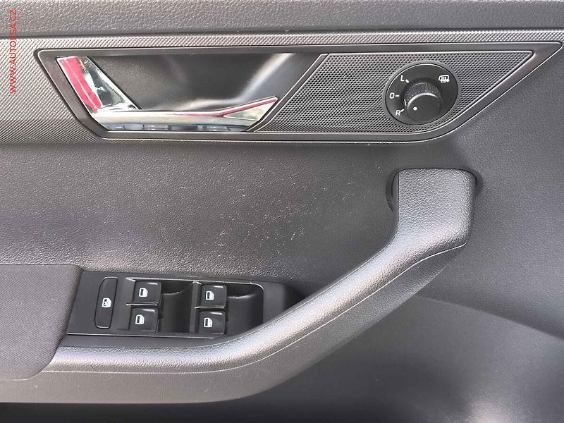 Škoda Fabia (2015) 1.2 TSi, Ambition - fotka 17 z 18