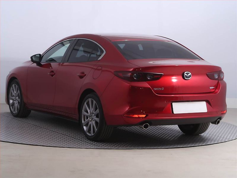 Mazda 3 (2019) 2.0 Skyactiv-G - fotka 4 z 20
