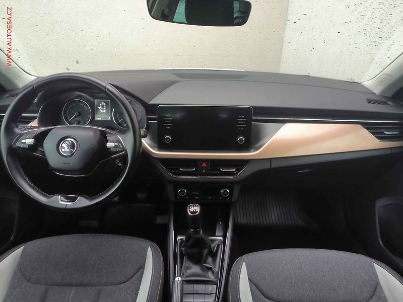Škoda Scala (2021) 1.0TSI, ČR, Style - fotka 8 z 24