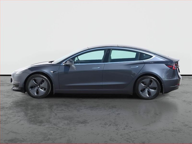 Tesla Model 3 (2019) Long Range 4WD 78kWh, SoH 75% - fotka 3 z 26