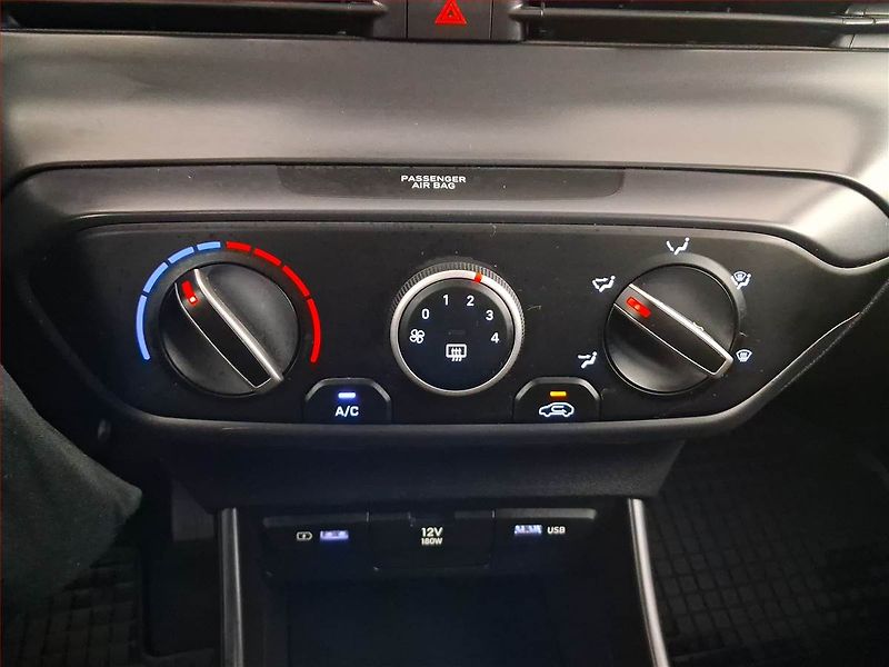 Hyundai Bayon (2021) 1.2 i, Serv.kniha - fotka 19 z 19