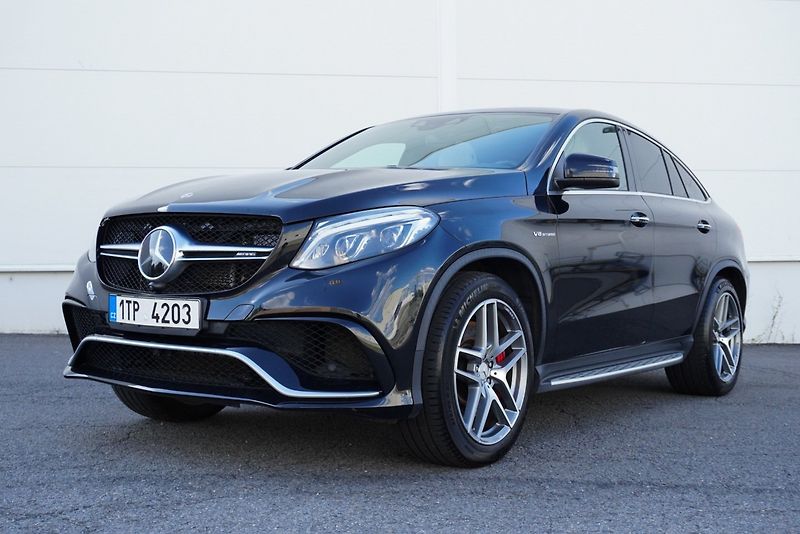 Mercedes-Benz GLE 63S AMG 4M - fotka 4 z 50