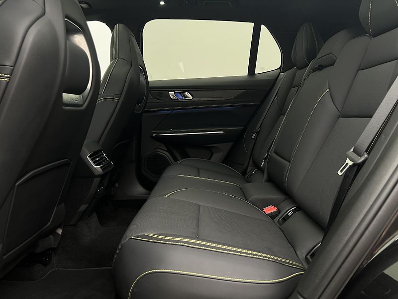 Lynk & Co 01 MORE PHEV AUT CZ 1.maj - fotka 5 z 52