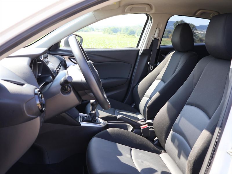 Mazda CX-3 2,0 Skyactiv-G120 Emotion CZ - fotka 11 z 33